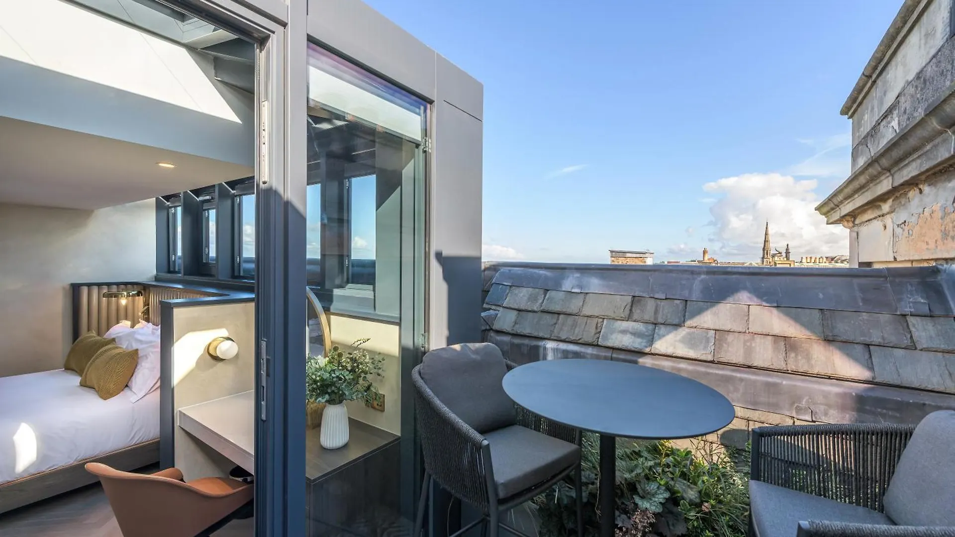 The Righ Penthouse Suite Edinburgh